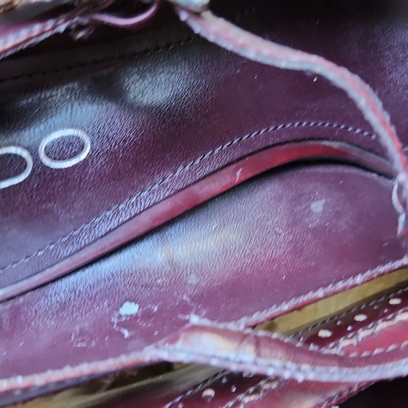 8M Burgundy Wine Dark Red Brogued Patent Aldo T-strap Round-Toe Mary Janes Vegan - Picture 6 of 10